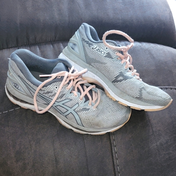 ASICS gel nimbus 2.0 sneakers size 7.5 - Picture 1 of 4